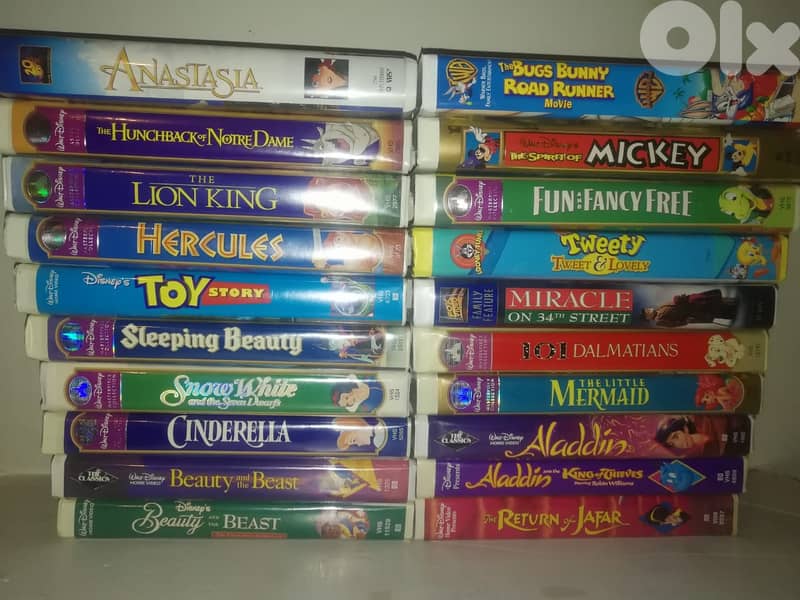 Collection of classic Disney movies on VHS tapes 0