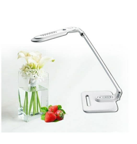 Aigostar Eindhoven desk lamp /4$ delivery 1
