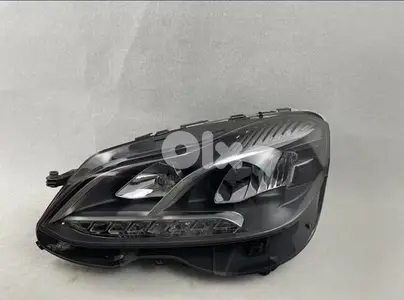 Headlight Mercedes Benz W212