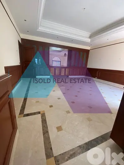 420 m2 duplex Townhouse + terrace + pool 4 sale in Gemayzeh, Gemmayzeh