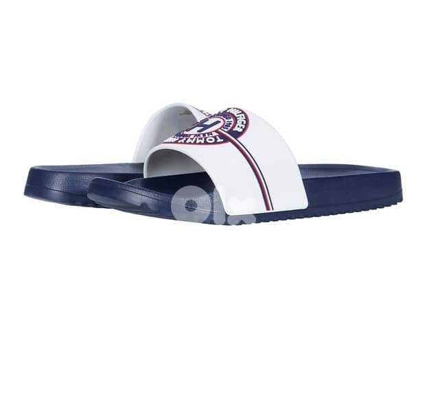 Tommy Hilfiger 4