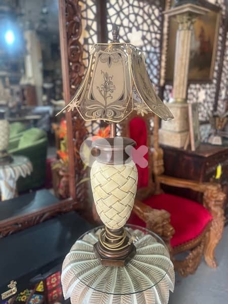 globe antiques 0