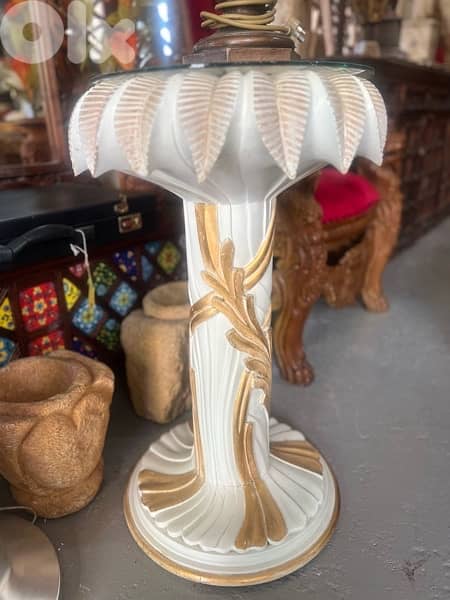 solid wood table 0