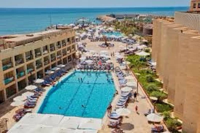 summer season access to coral beach 0