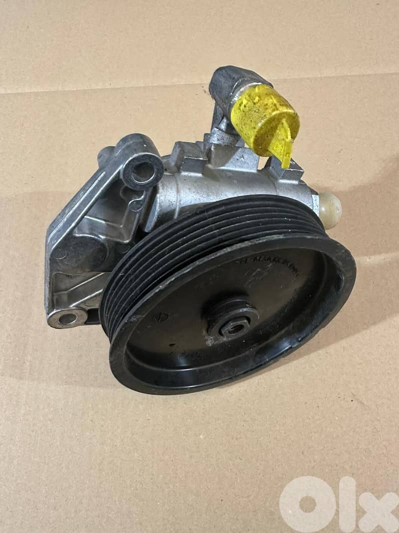 Hydrolic Pump Mercedes Benz 1