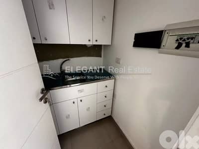 Modern Office | Prime Location | 1 min from Highway