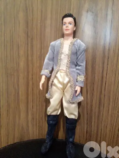 PRINCE ANTONIO doll from Barbie ISLAND Princess wearing his own outfit