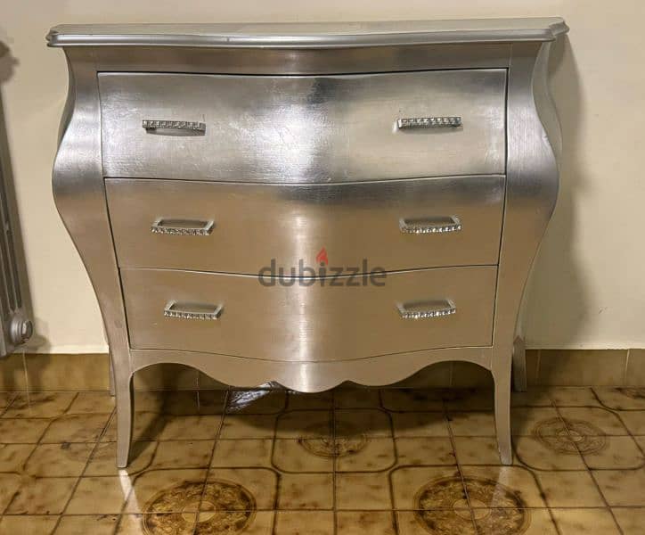 special design console + mirror 3