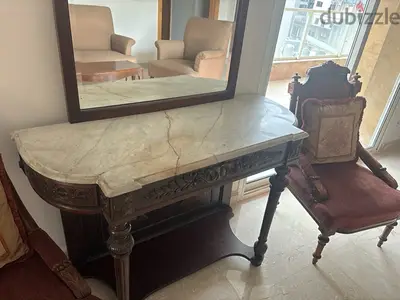commode with mirror