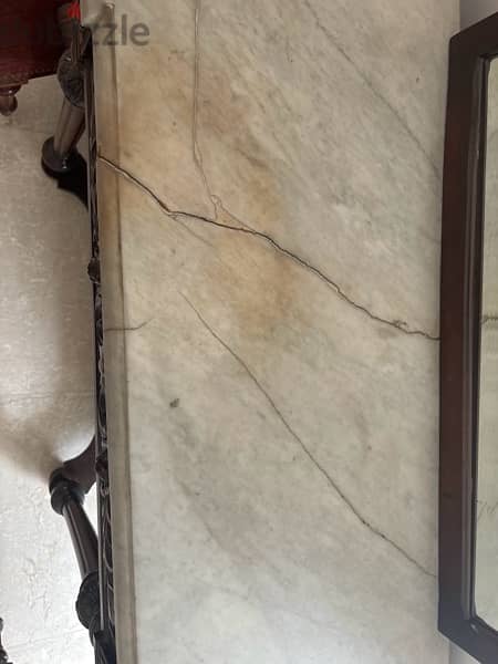 commode with mirror 6