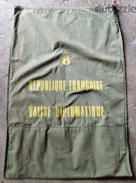 diplomatic bag 0