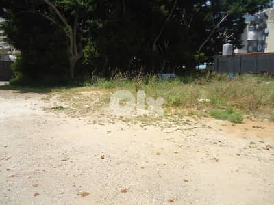 Land for rent in Dekwaneh ارض للايجار في دكوانة