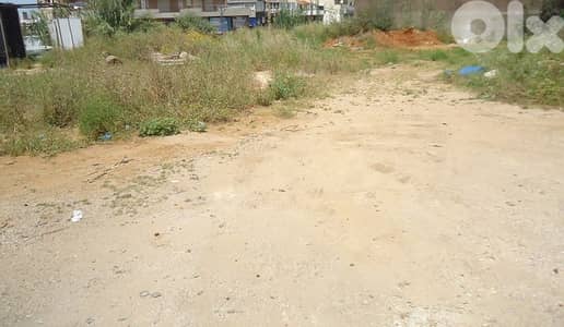 Land for rent in Dekwaneh ارض للايجار في دكوانة