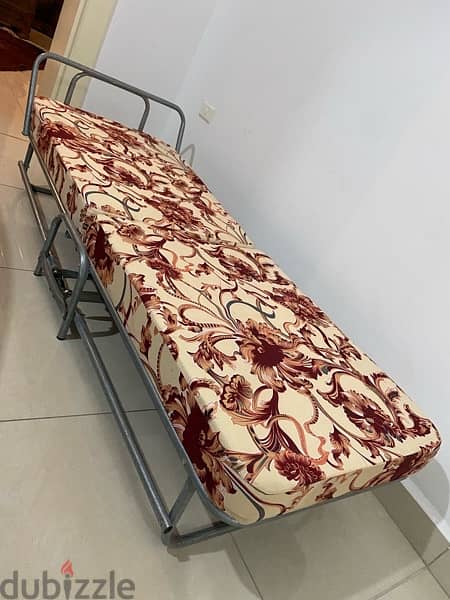 Adjustable single bed 0