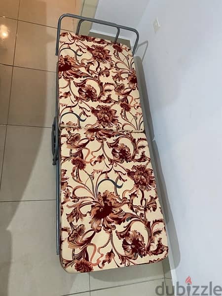 Adjustable single bed 2