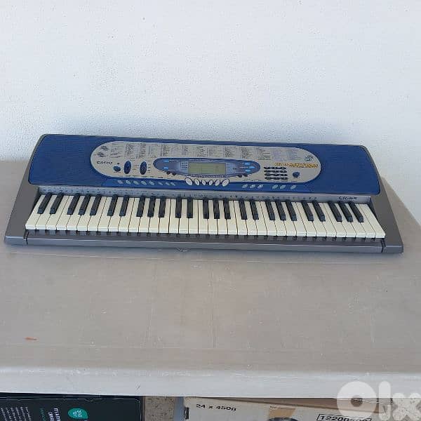 CASIO Keyboard LK 65 - Key Lighting System and New Stand 3