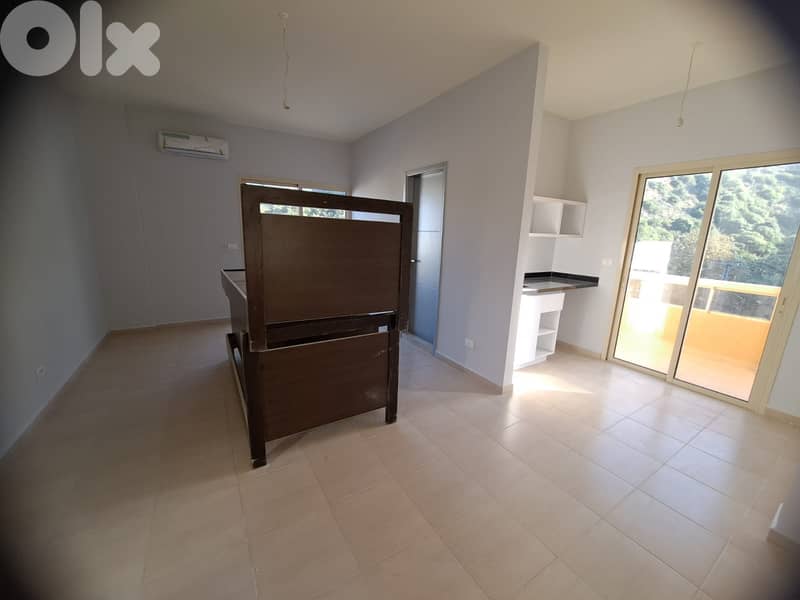 L14842 - Dorm Building for Sale in Blat 0