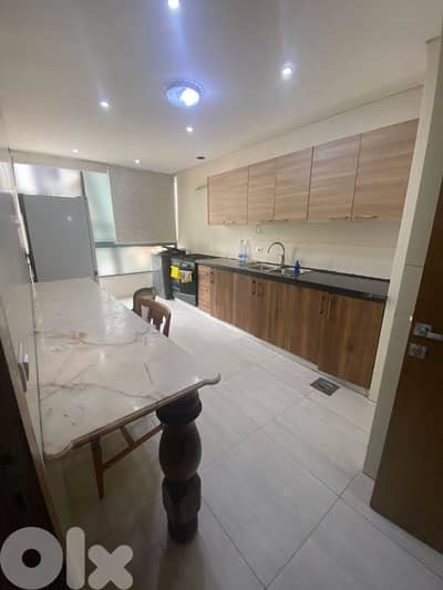 AIN EL MRAISSEH PRIME (220SQ) 3 BEDROOMS , (AM-191)