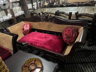 salon with table