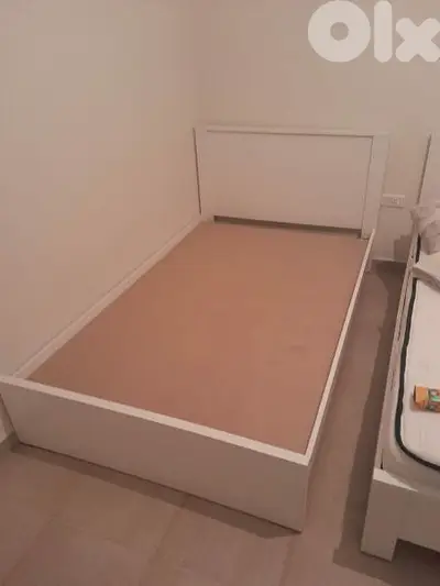 تخت مفرد ونص 120 سم
