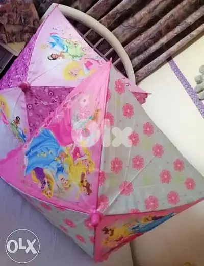 شماسي بحر سعر الوحده ٣ دولارين