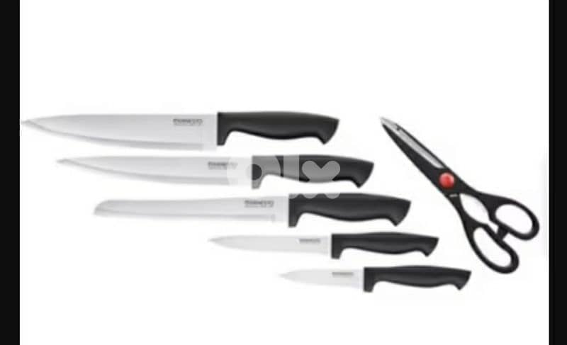 Ernesto 7 piece set filled knife block set/4$ delivery 1