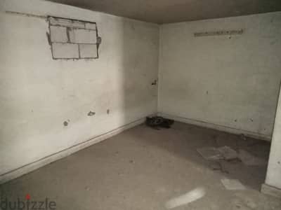 30 Sqm + 120 Sqm Mezanine | Shop for sale in Zalka | Need rennovation
