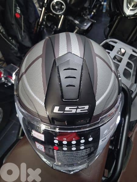 helmet Ls2 Scope modular duel visor weight 1750 size xL 6