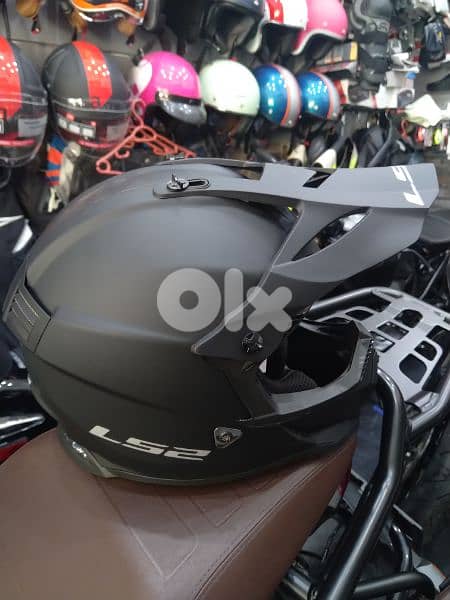 helmet Ls2 Fast evo size xL weight 1280 color matt black 5