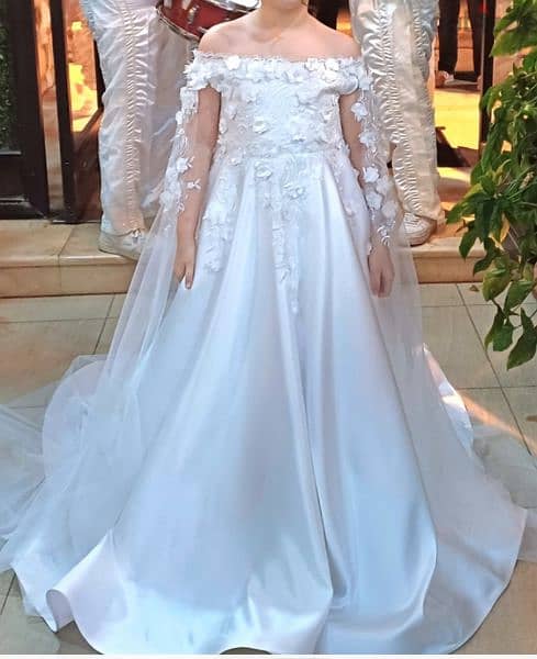 Haute couture dress for rent or sale age (8-12) 3