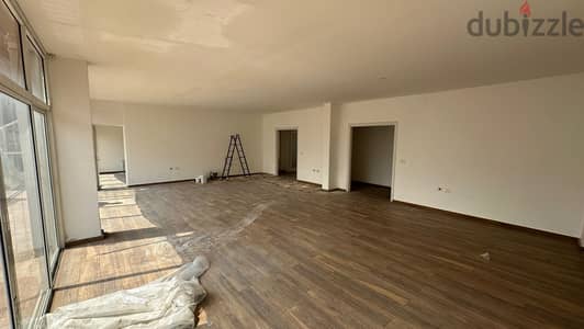 Office for Sale in Clemenceau مكتب للبيع بكليمنصو
