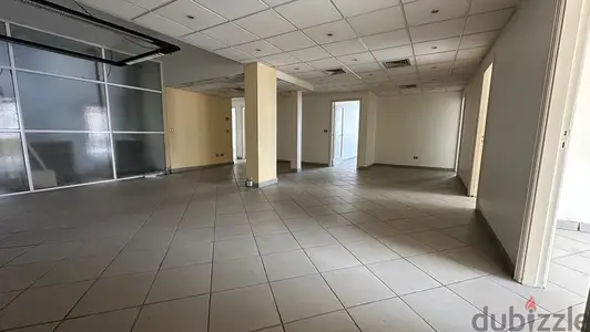 Office for rent in Clemenceauمكتب للإيجار بكليمنصو