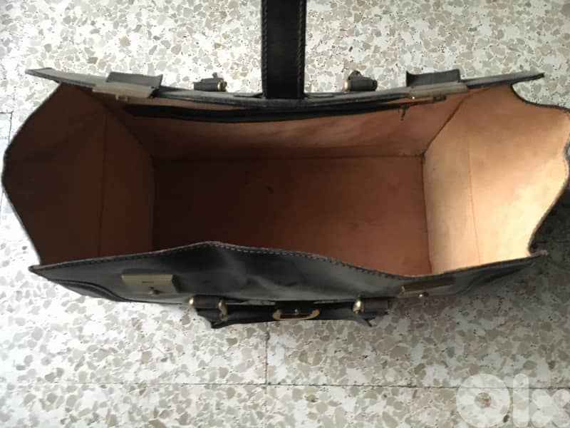 Vintage carry case 3