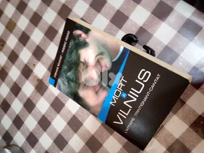 كتب مختلفة للبيع