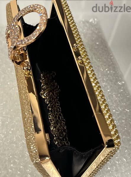 Hand and showlder bag; gold color and high quality. sac 6