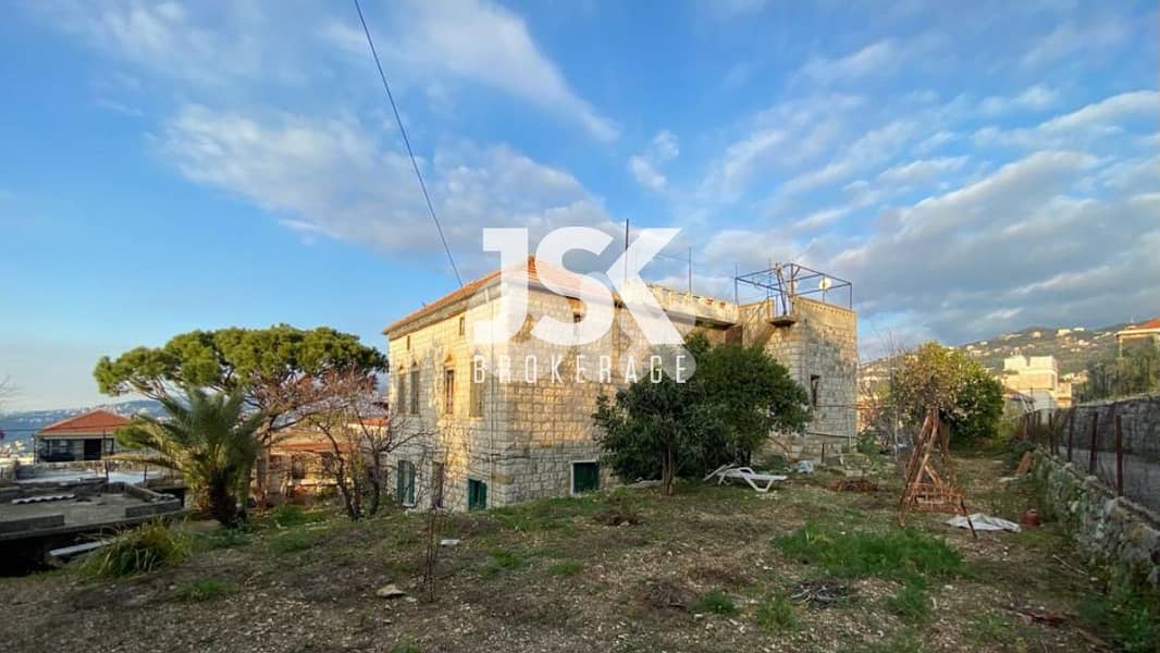 L15212- An Old Lebanese House In A Large Land In Kornet Chehwan 0