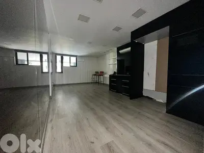Office for rent in Verdun مكتب للايجار في فردان