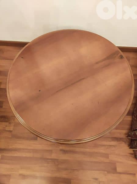 Walnut round table, beautiful finishing. (Revised Price) 1