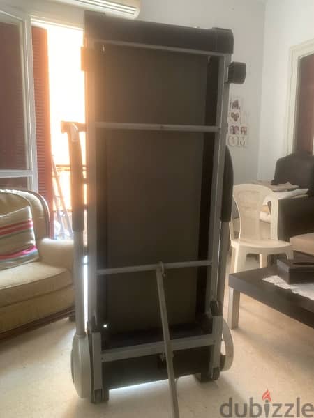 Treadmill and cardio machine 8