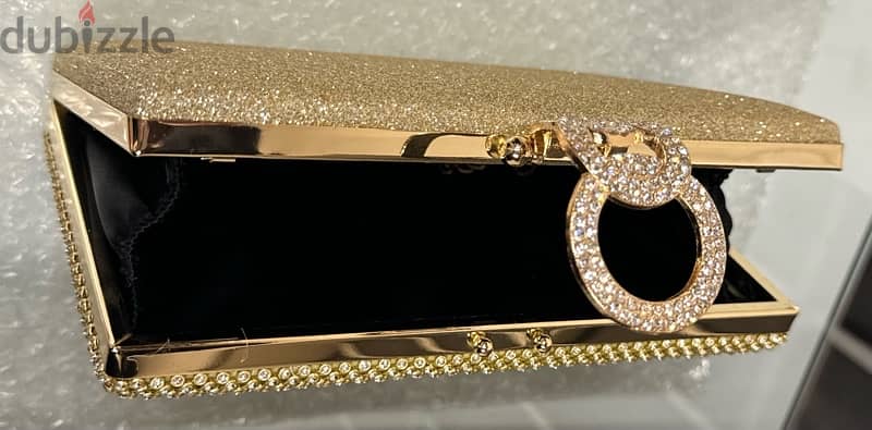 Hand and showlder bag; gold color and high quality. sac 8