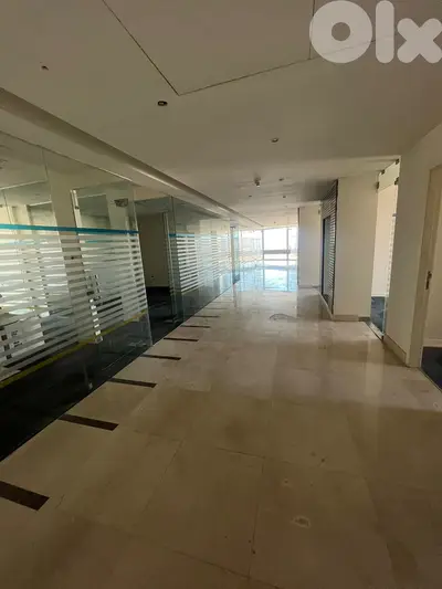 HIGH-END OFFICE IN THE HEART OF DOWNTOWN (850SQ) 25 OFFICES ,(BTR-275)