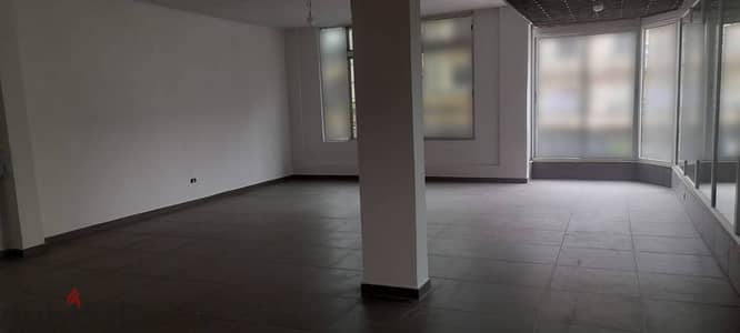 Office for rent in Bourj Hammoud مكتب للإيجار في برج حمود