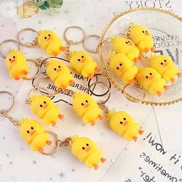 Cute little duck keychain 0