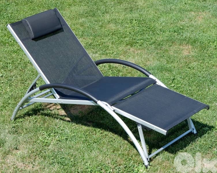 lounge chair outdoor 0