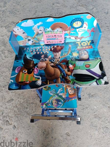 table and chair for kid's 0