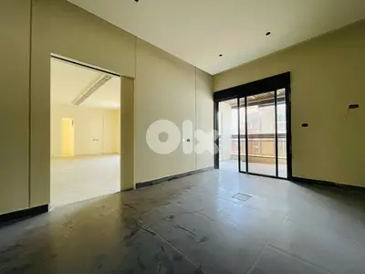 RAO26-4885  Office 250m for rent in Achrafieh, $ 1,500 cash
