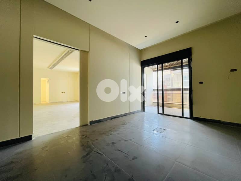 RAO26-4885  Office 250m for rent in Achrafieh, $ 1,500 cash 0