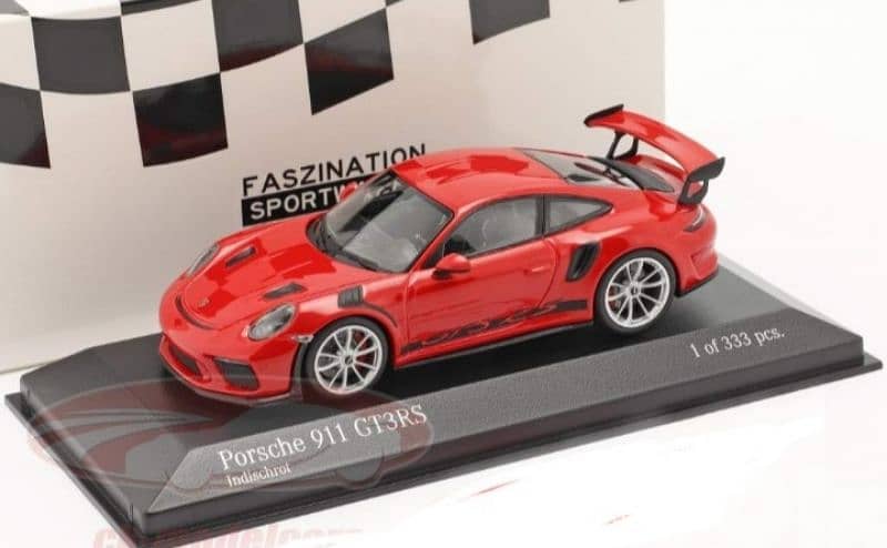 Porsche GT3 RS diecast car model 1;43. 0