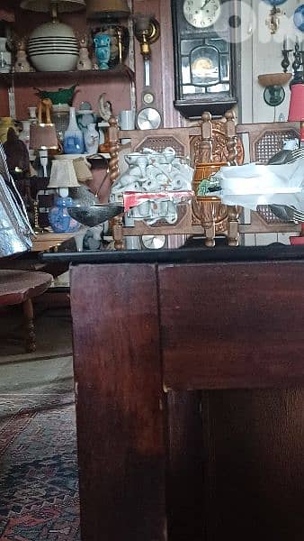 antique 8