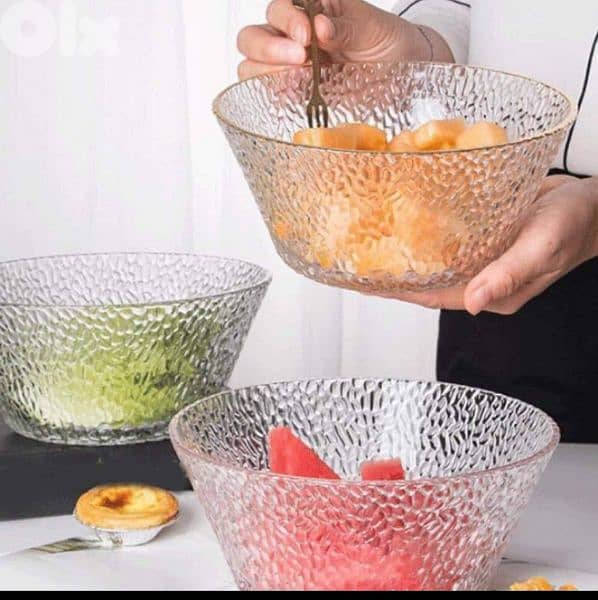 salads glass bowls 0